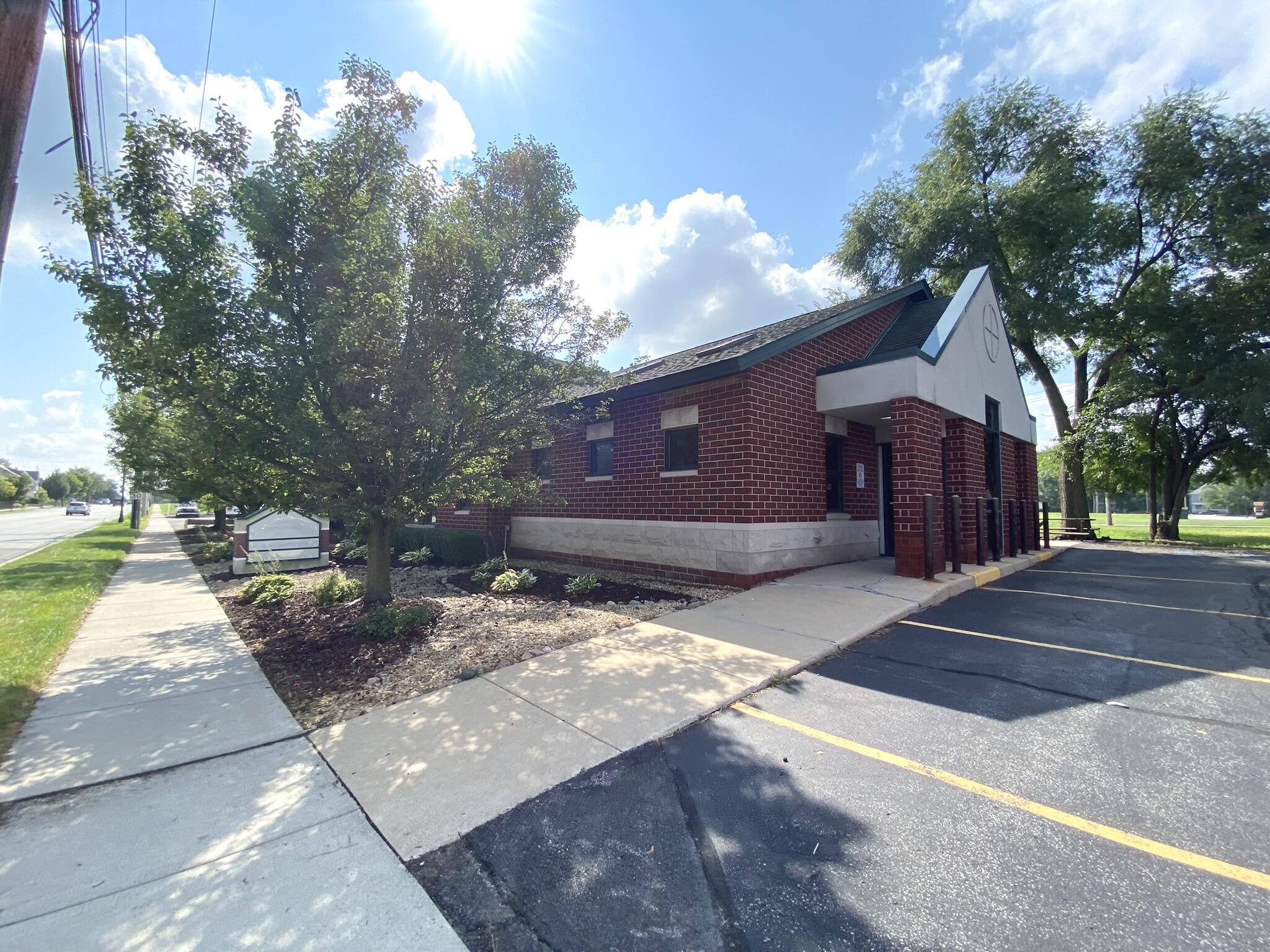 808 - 810 E Lincolnway
