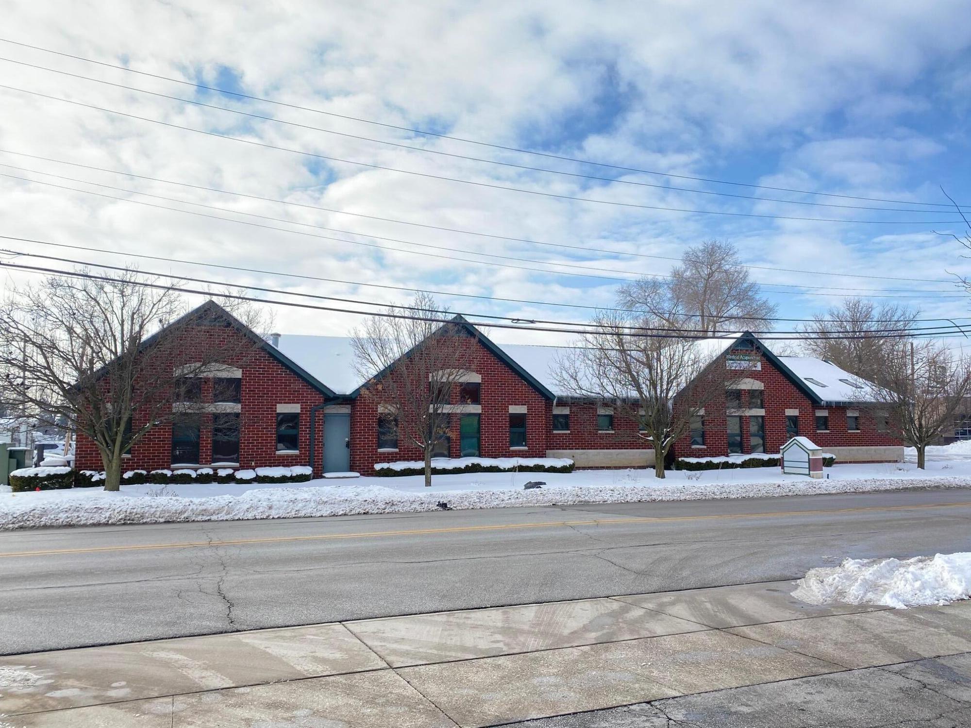 808 - 810 E Lincolnway