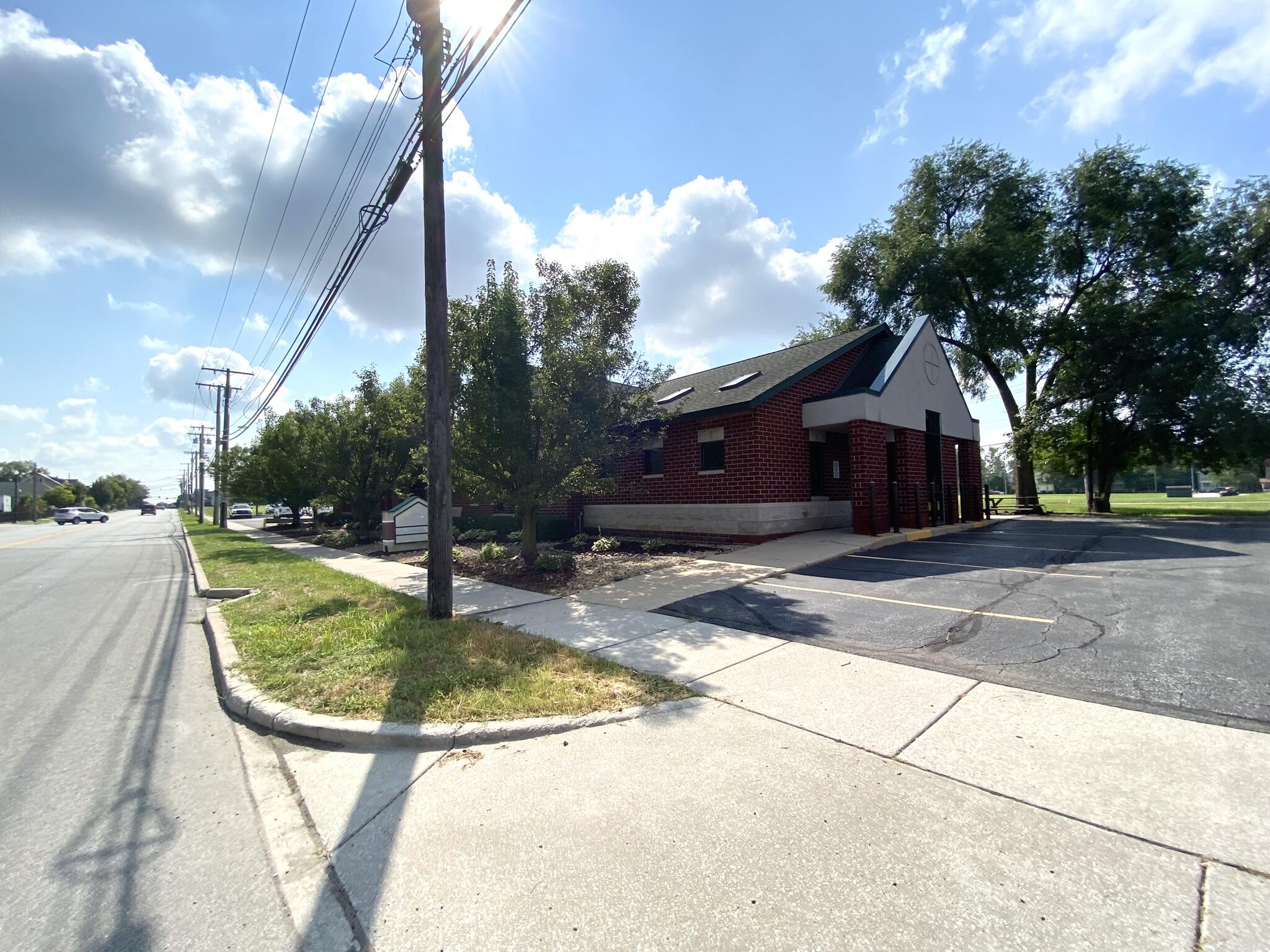 808 - 810 E Lincolnway