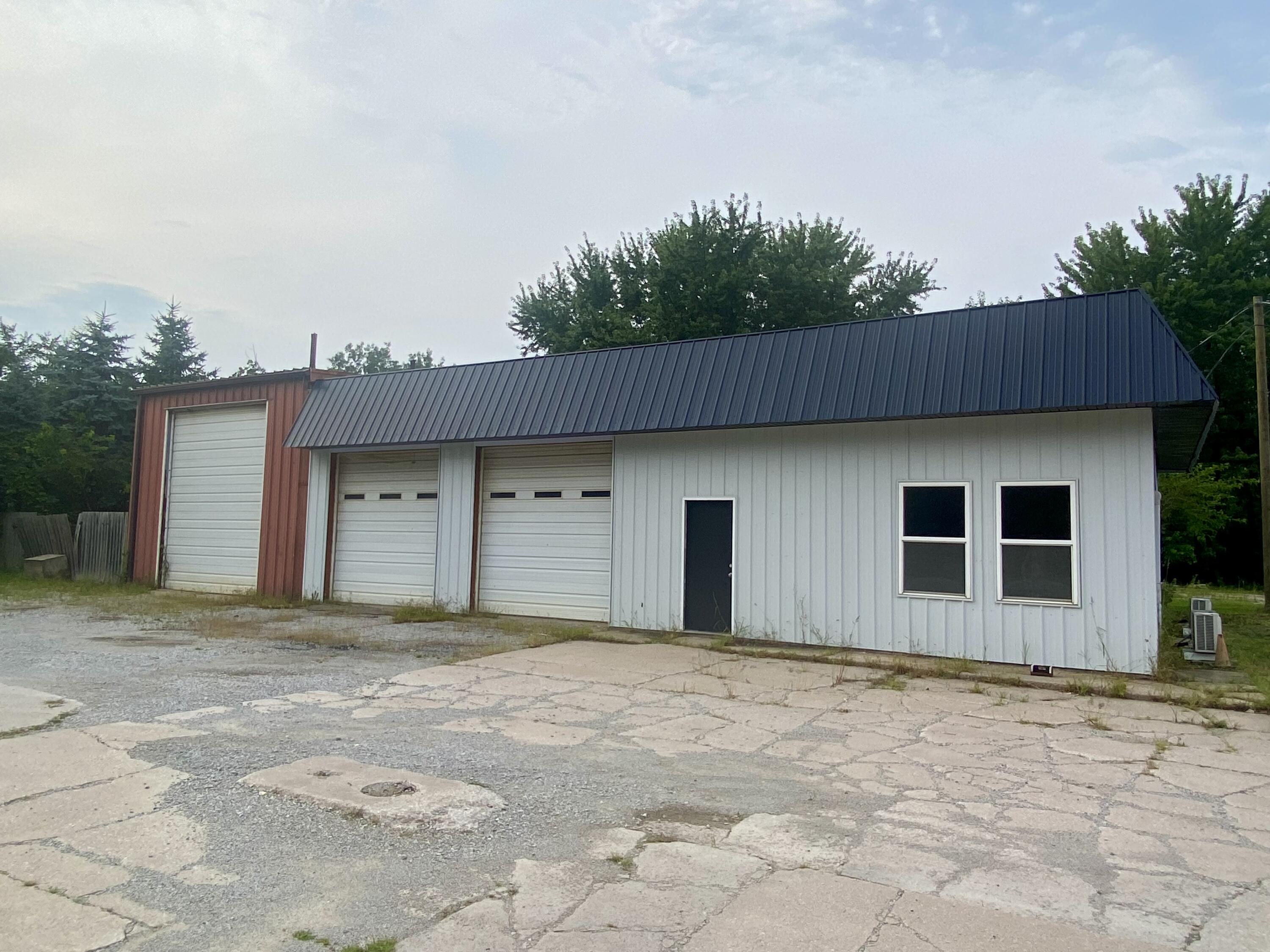 431 E Us Highway 6