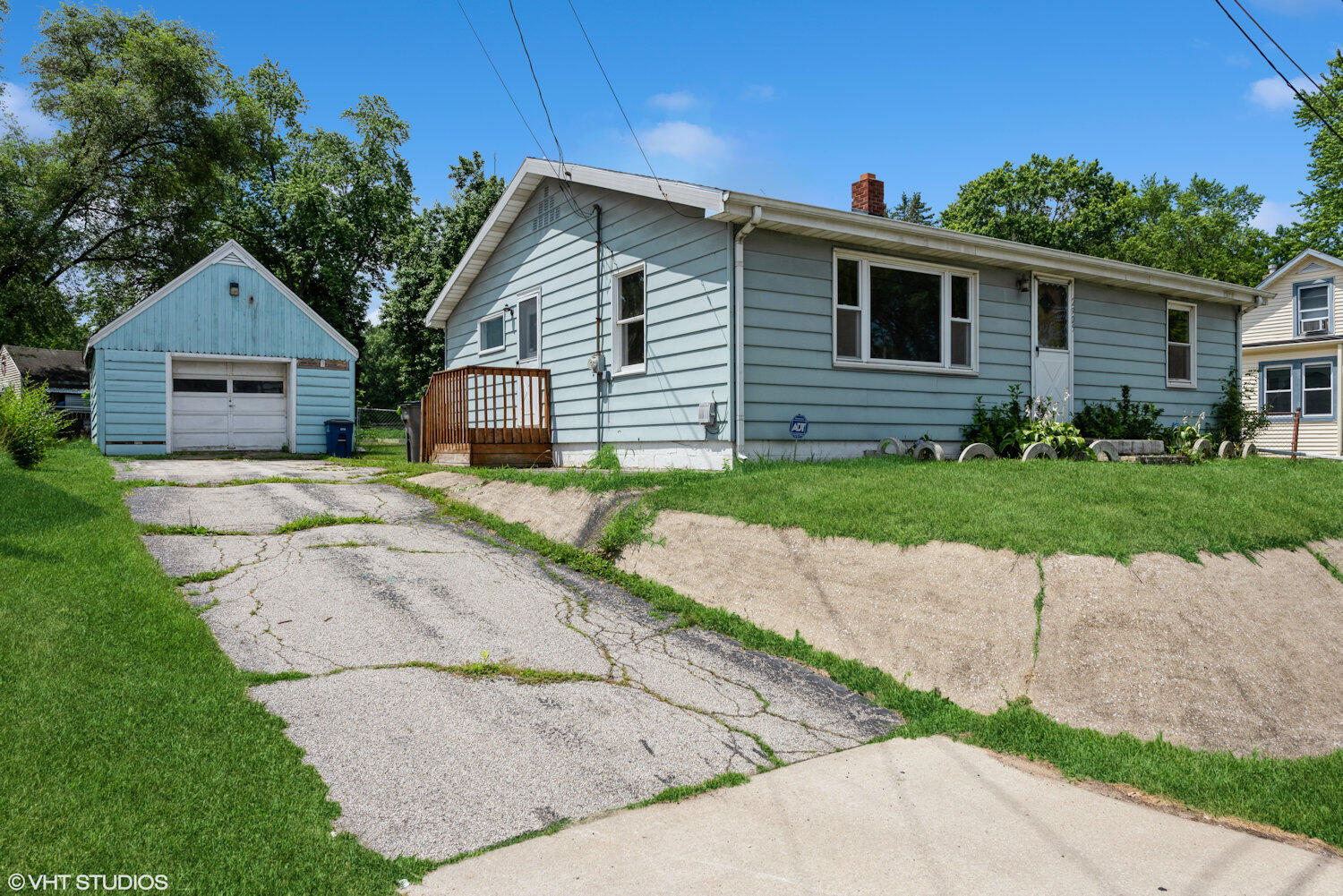 2905 E Michigan Boulevard