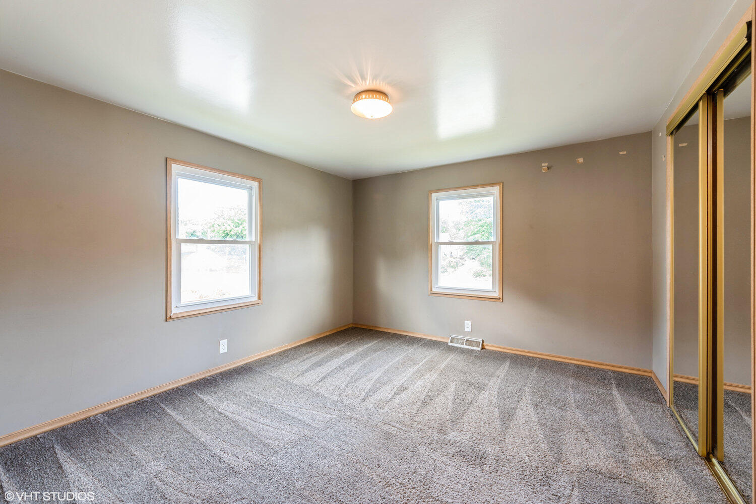 2905 E Michigan Boulevard