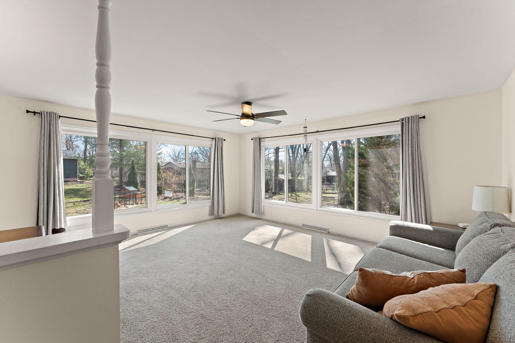 4002 Sleighbell Lane