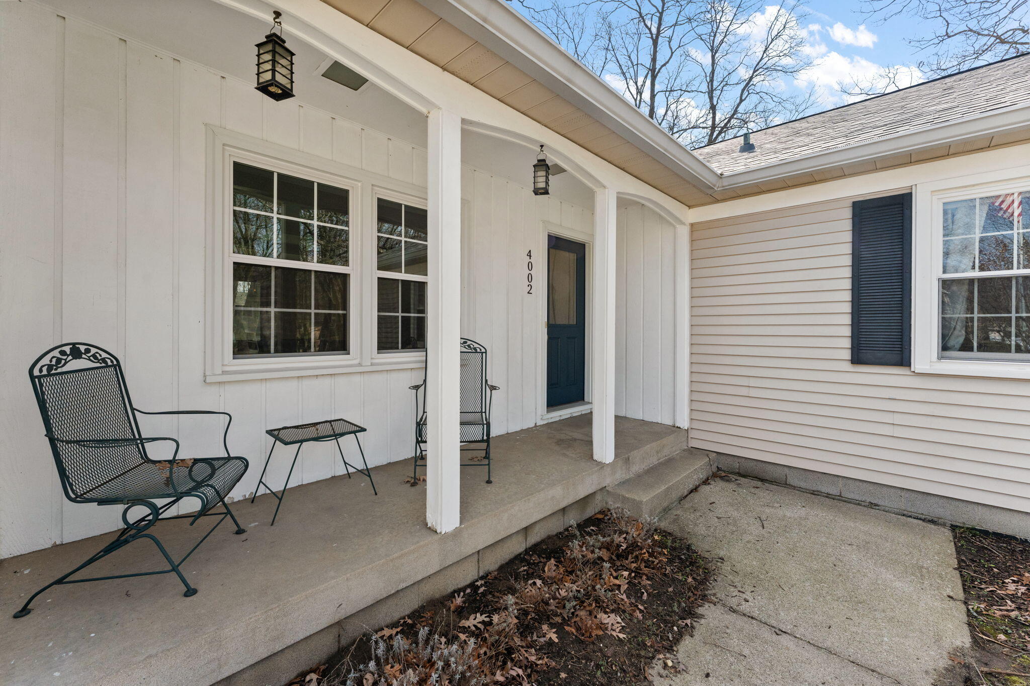 4002 Sleighbell Lane