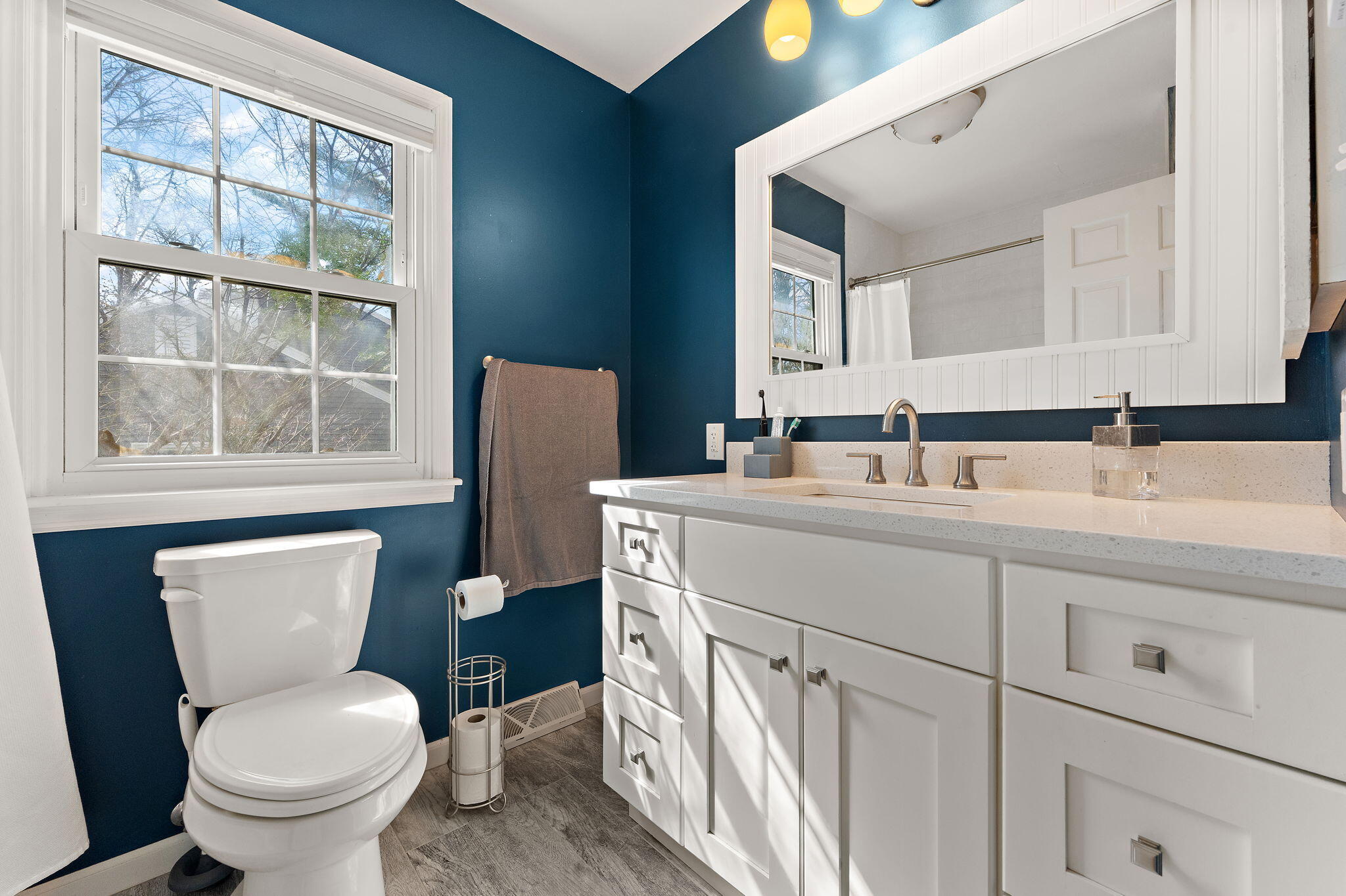 4002 Sleighbell Lane