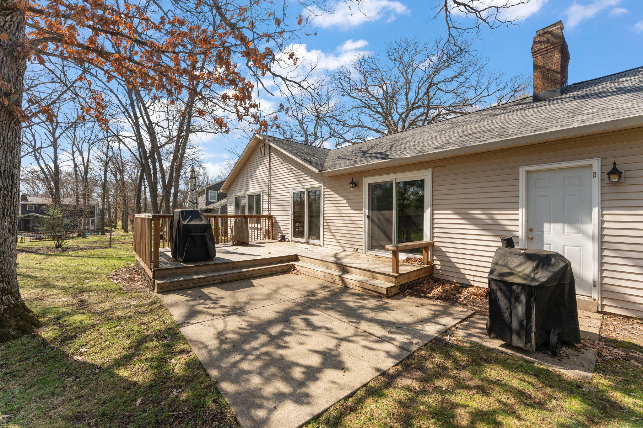 4002 Sleighbell Lane