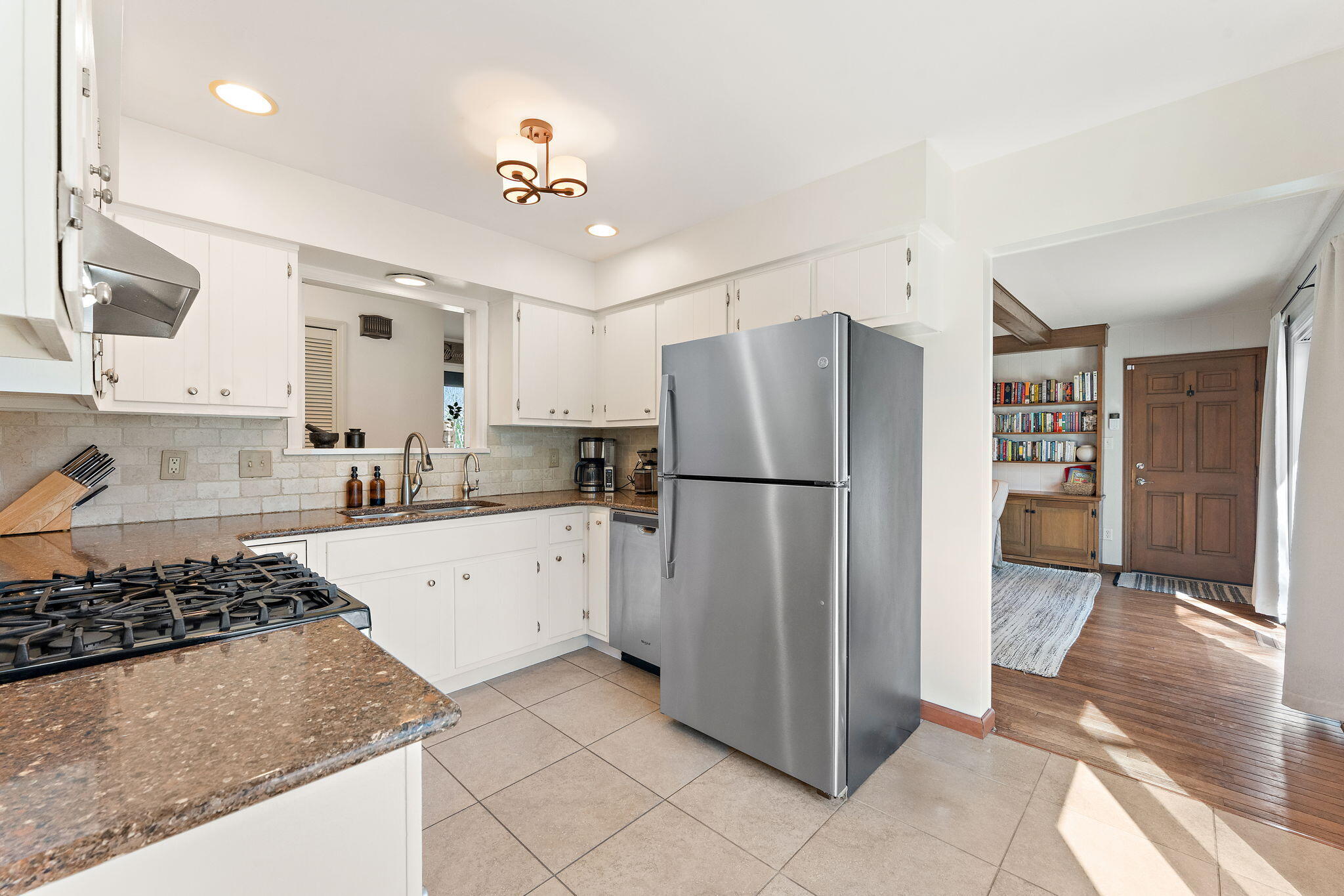 4002 Sleighbell Lane