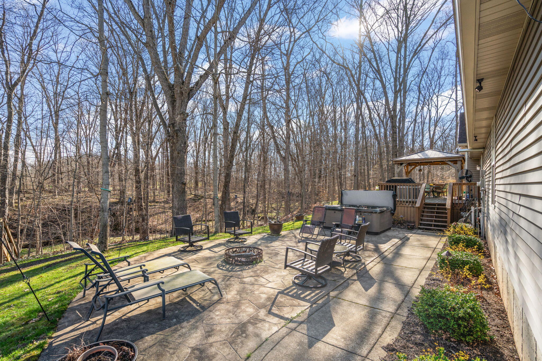 228 W Papillon Drive