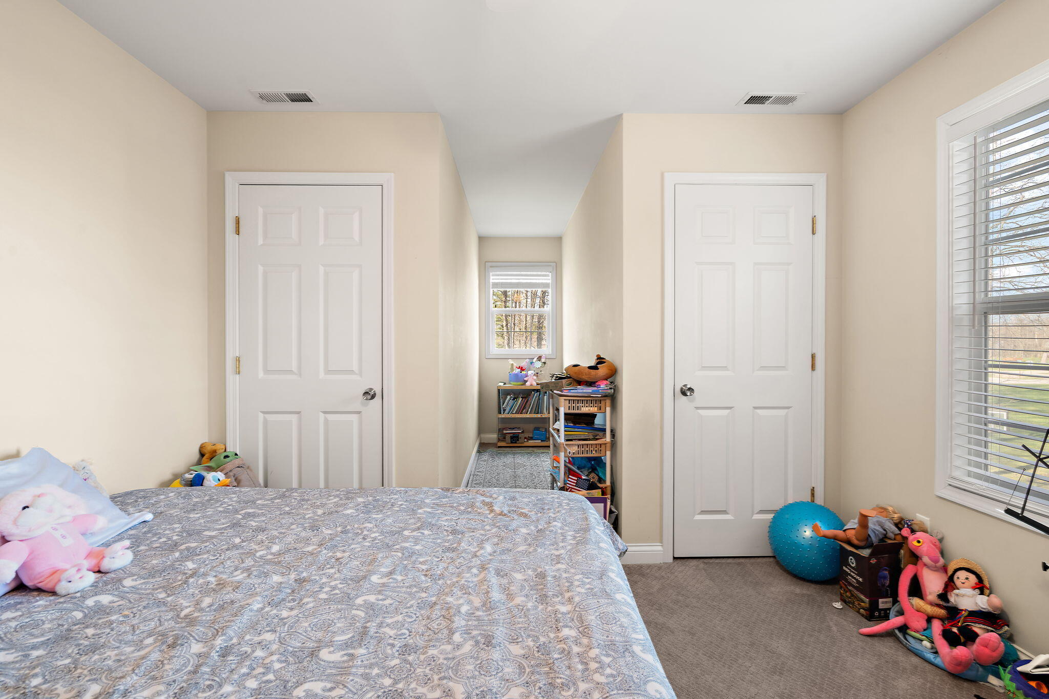 228 W Papillon Drive