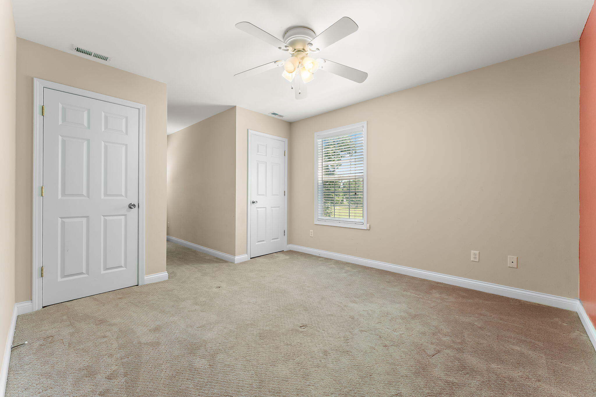 228 W Papillon Drive