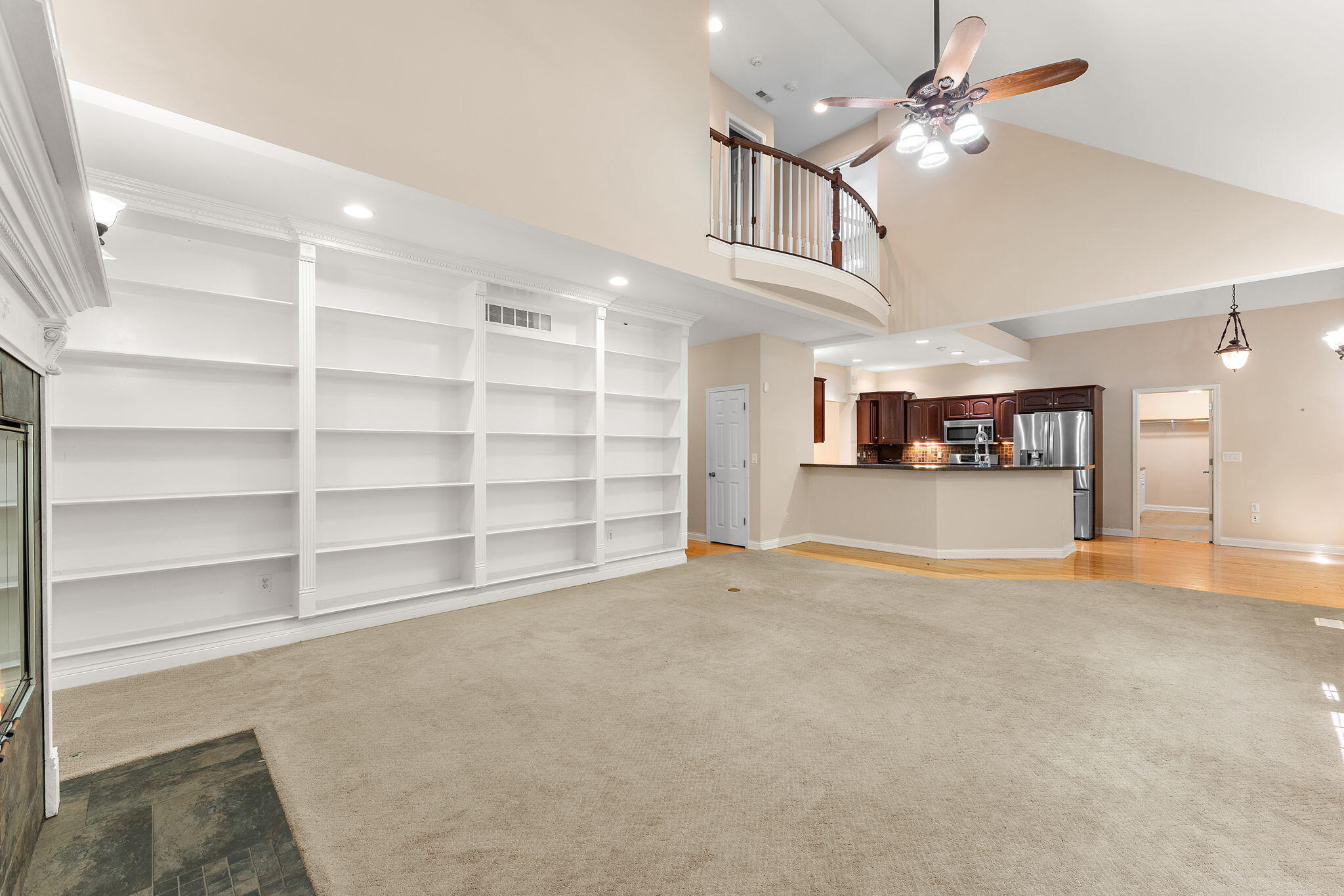 228 W Papillon Drive