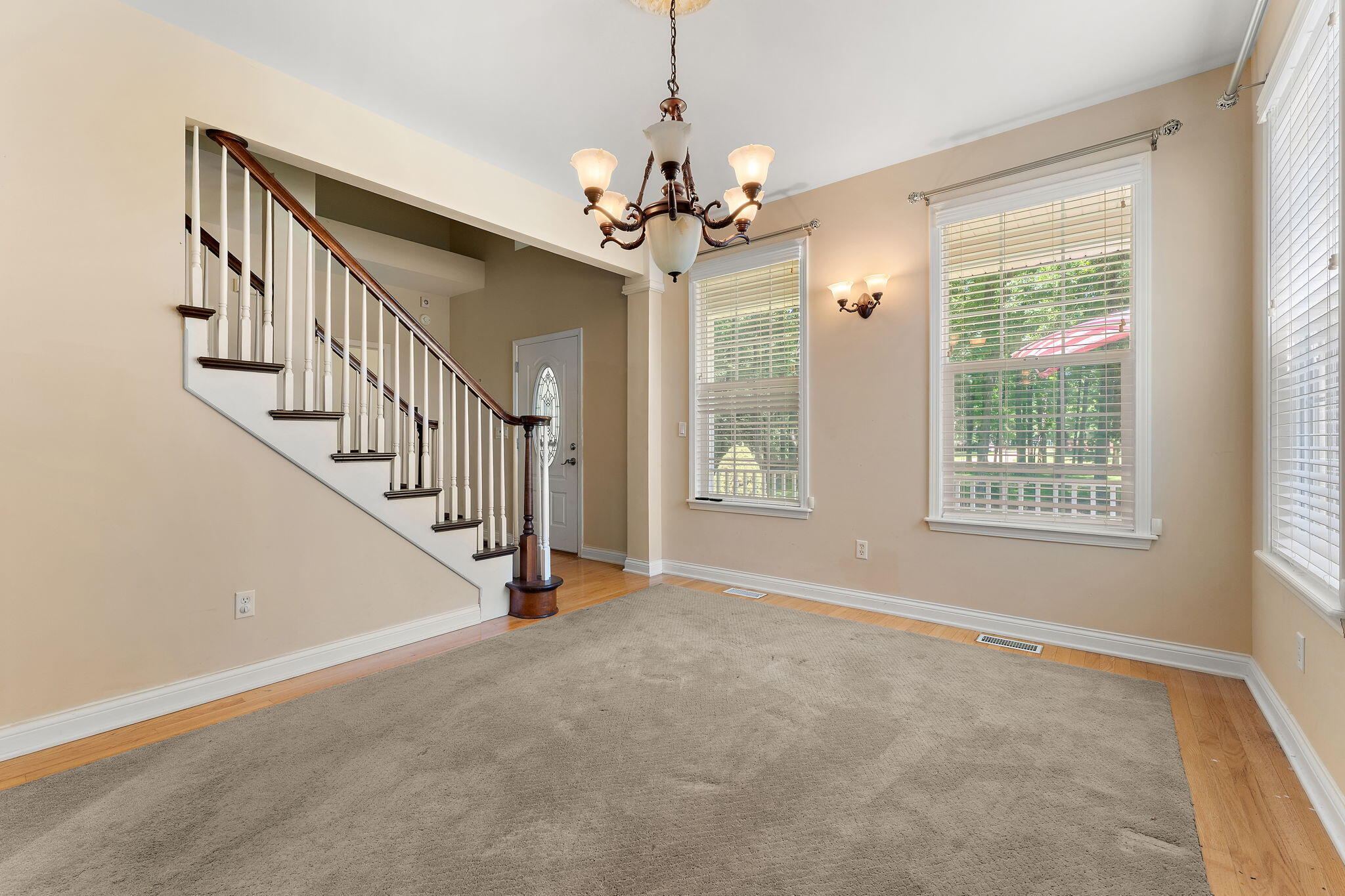 228 W Papillon Drive