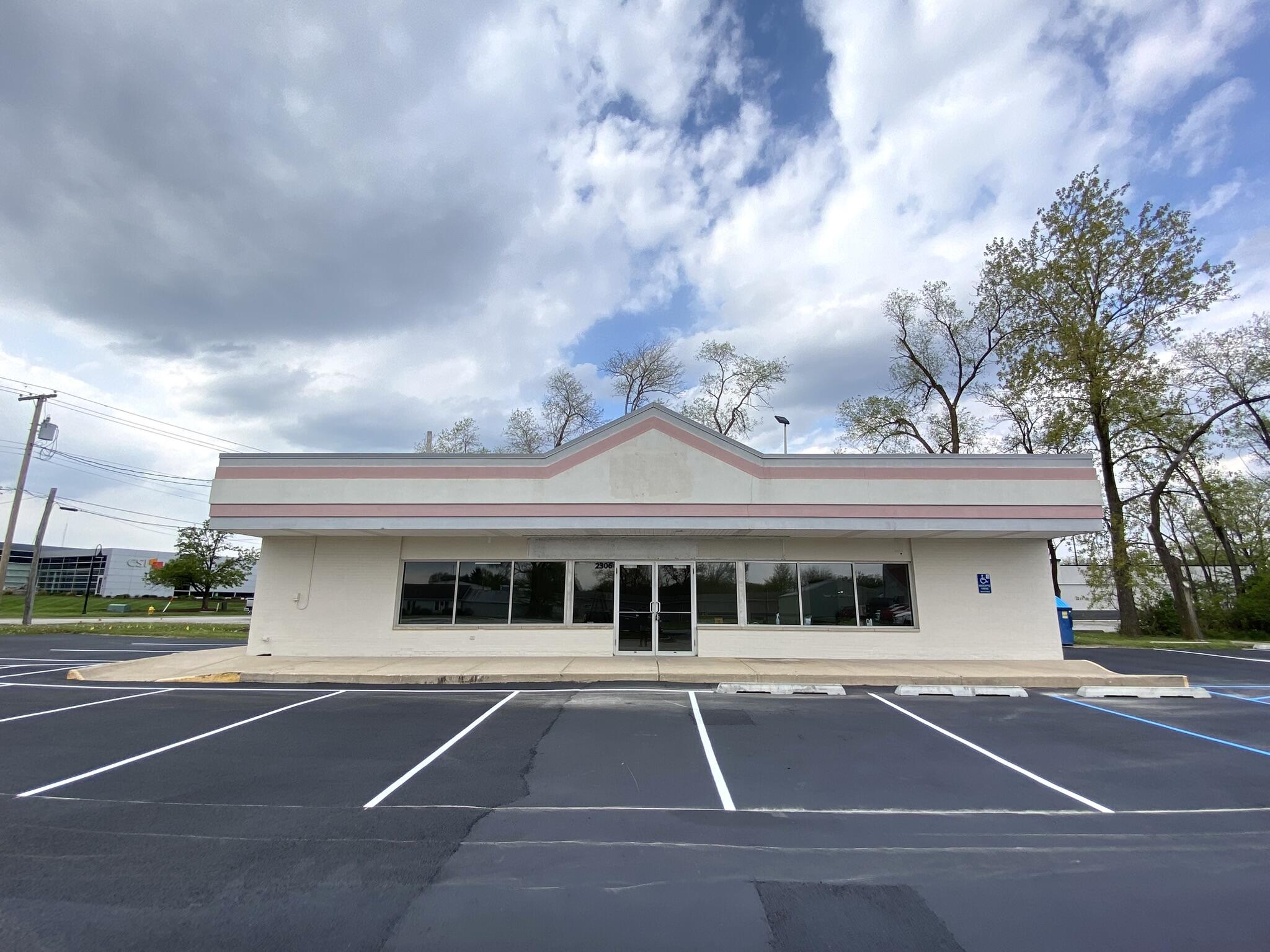 2306 Calumet Avenue