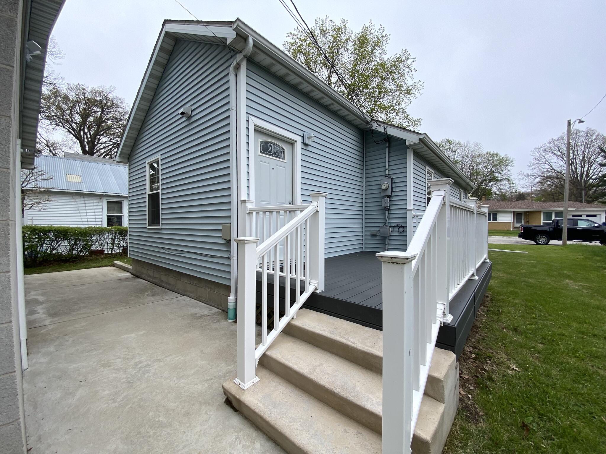 715 S Ashland Avenue