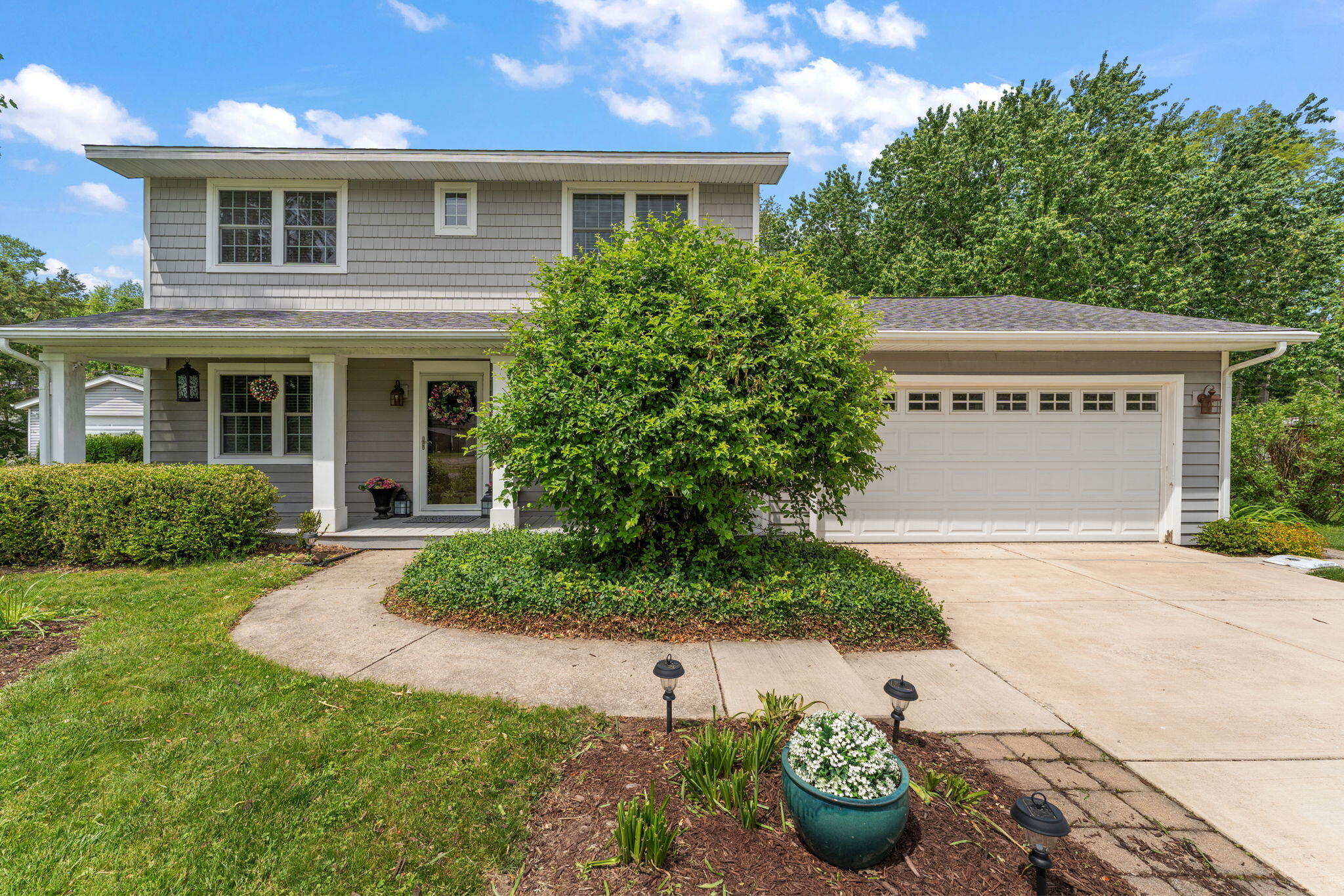 2605 Thomas Road