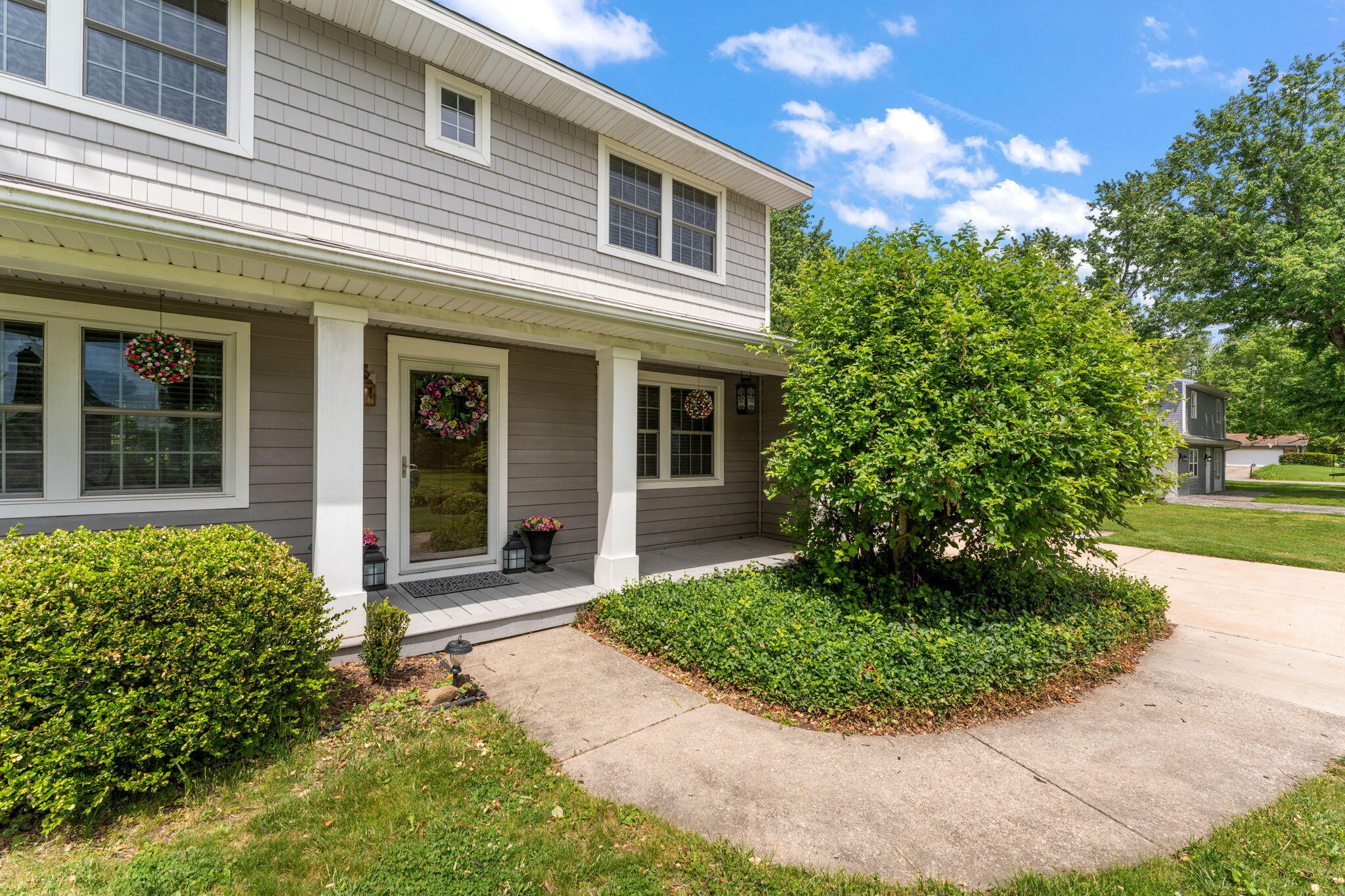2605 Thomas Road