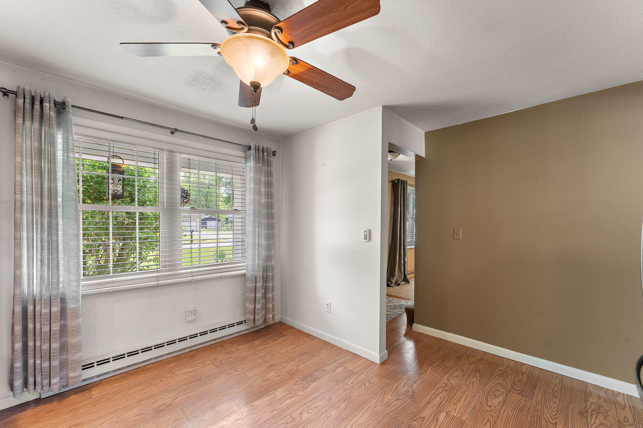 2605 Thomas Road