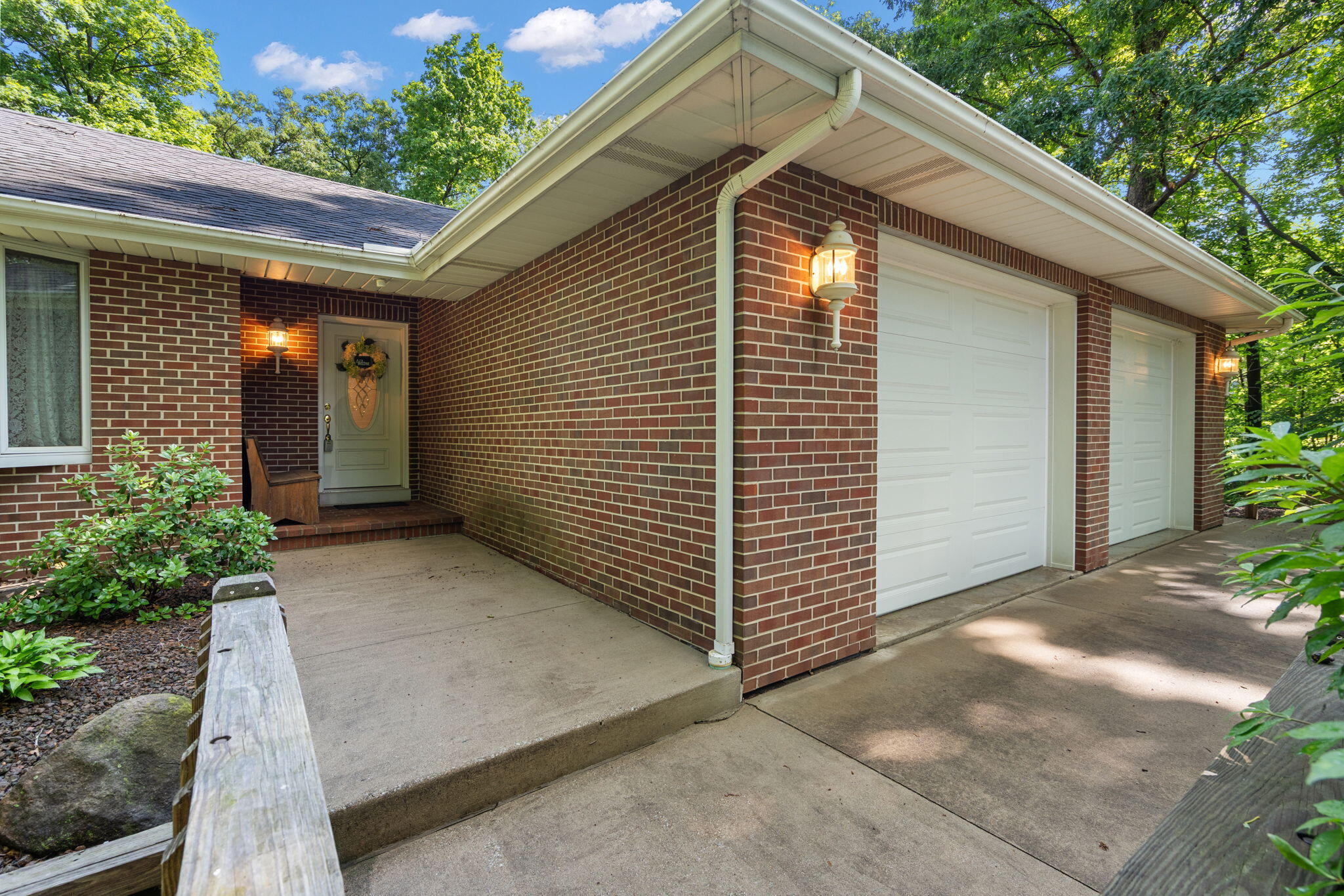 130 Woodland Hickory Court