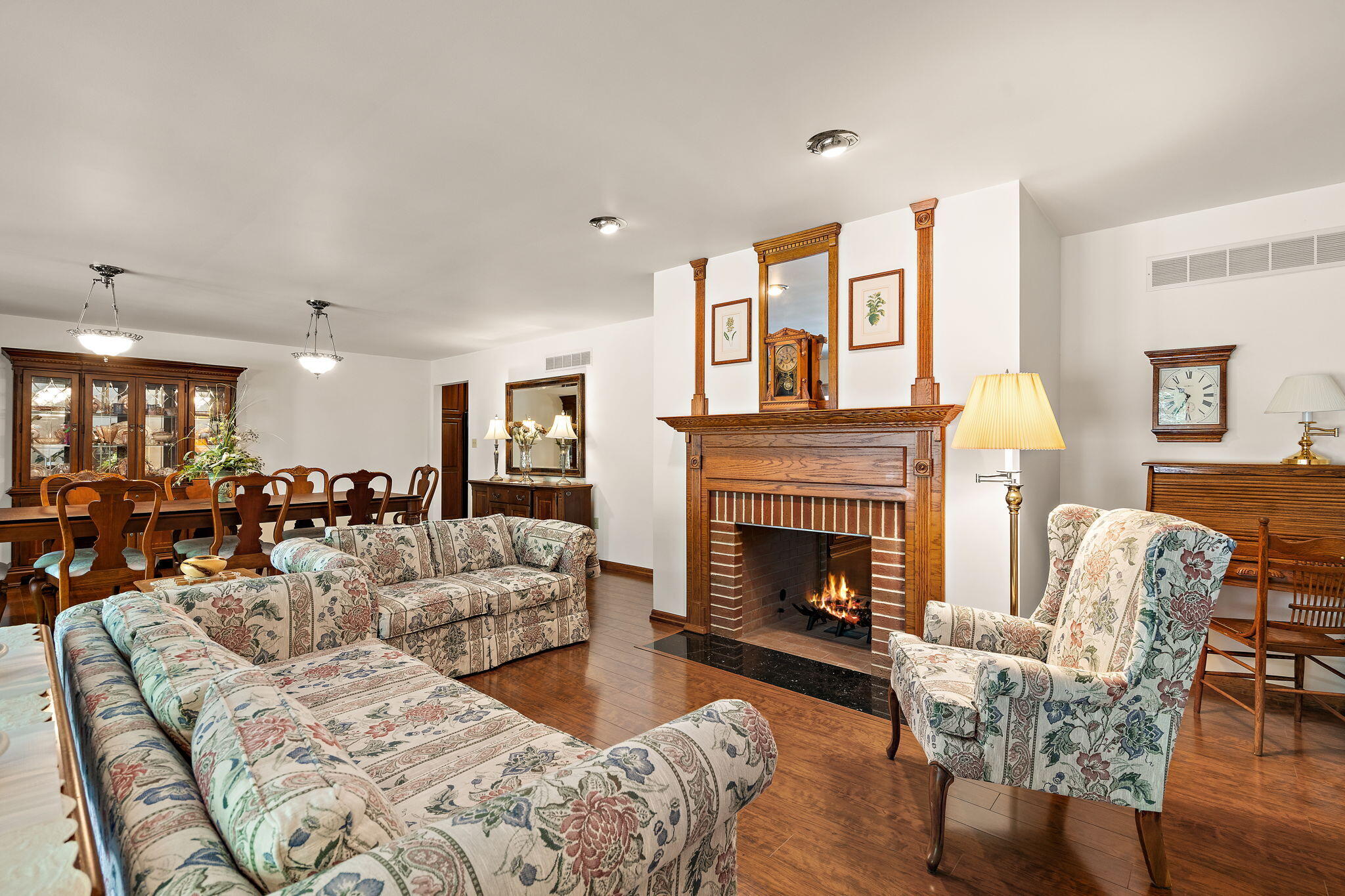 130 Woodland Hickory Court