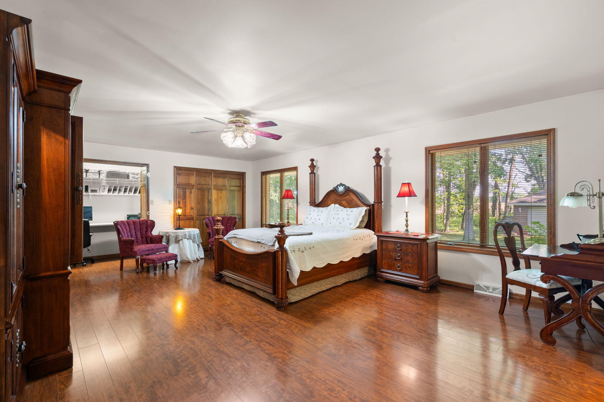 130 Woodland Hickory Court