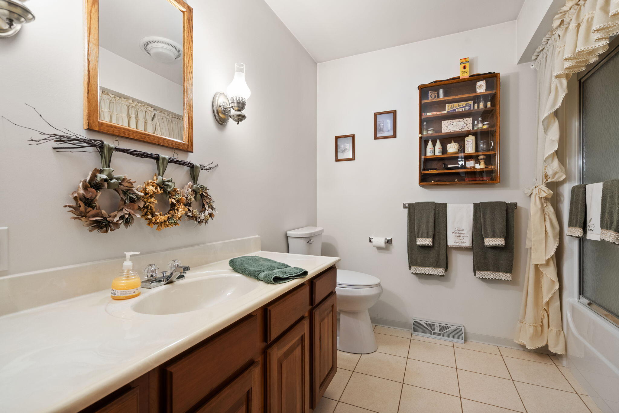 130 Woodland Hickory Court