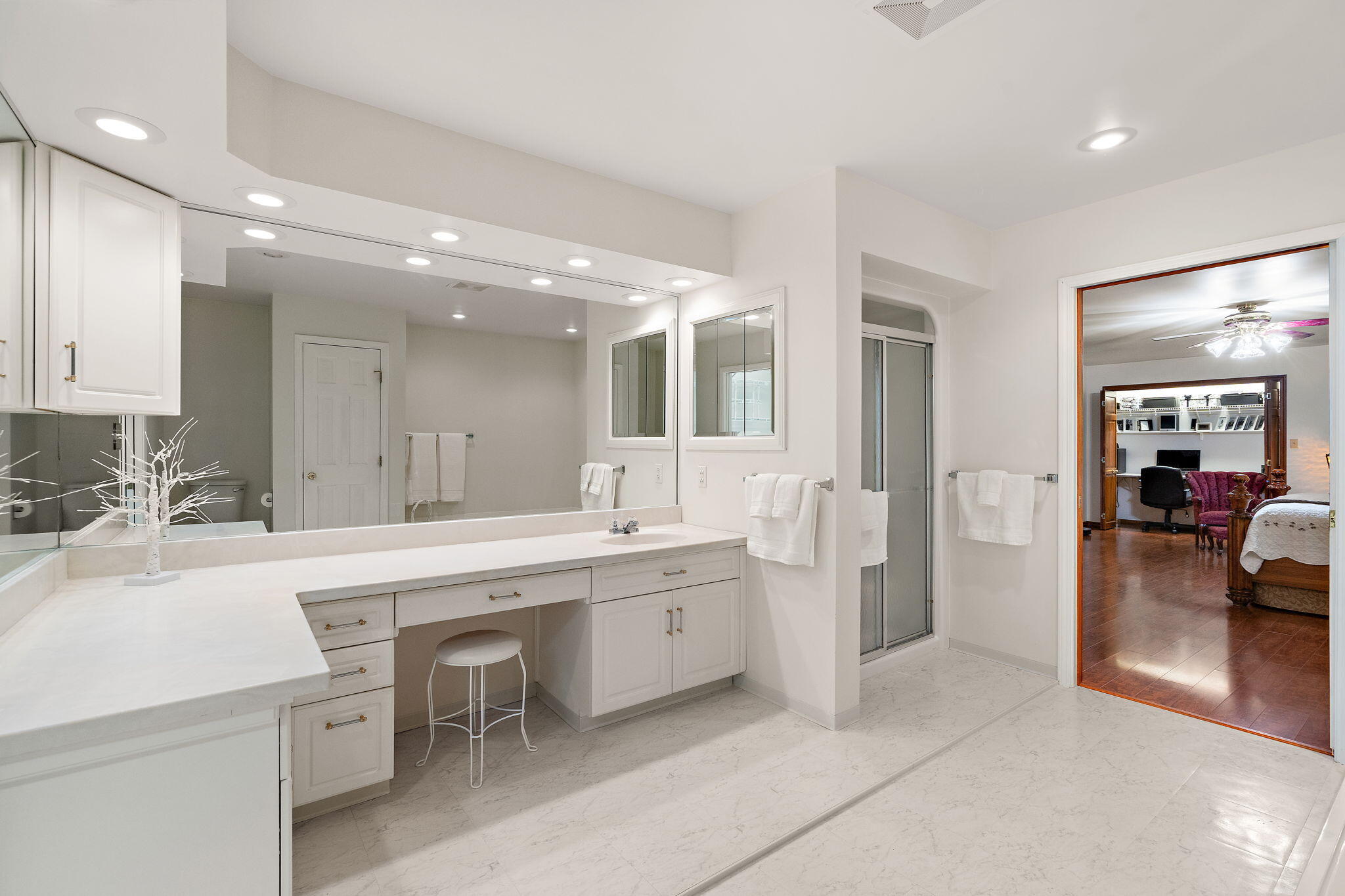 130 Woodland Hickory Court