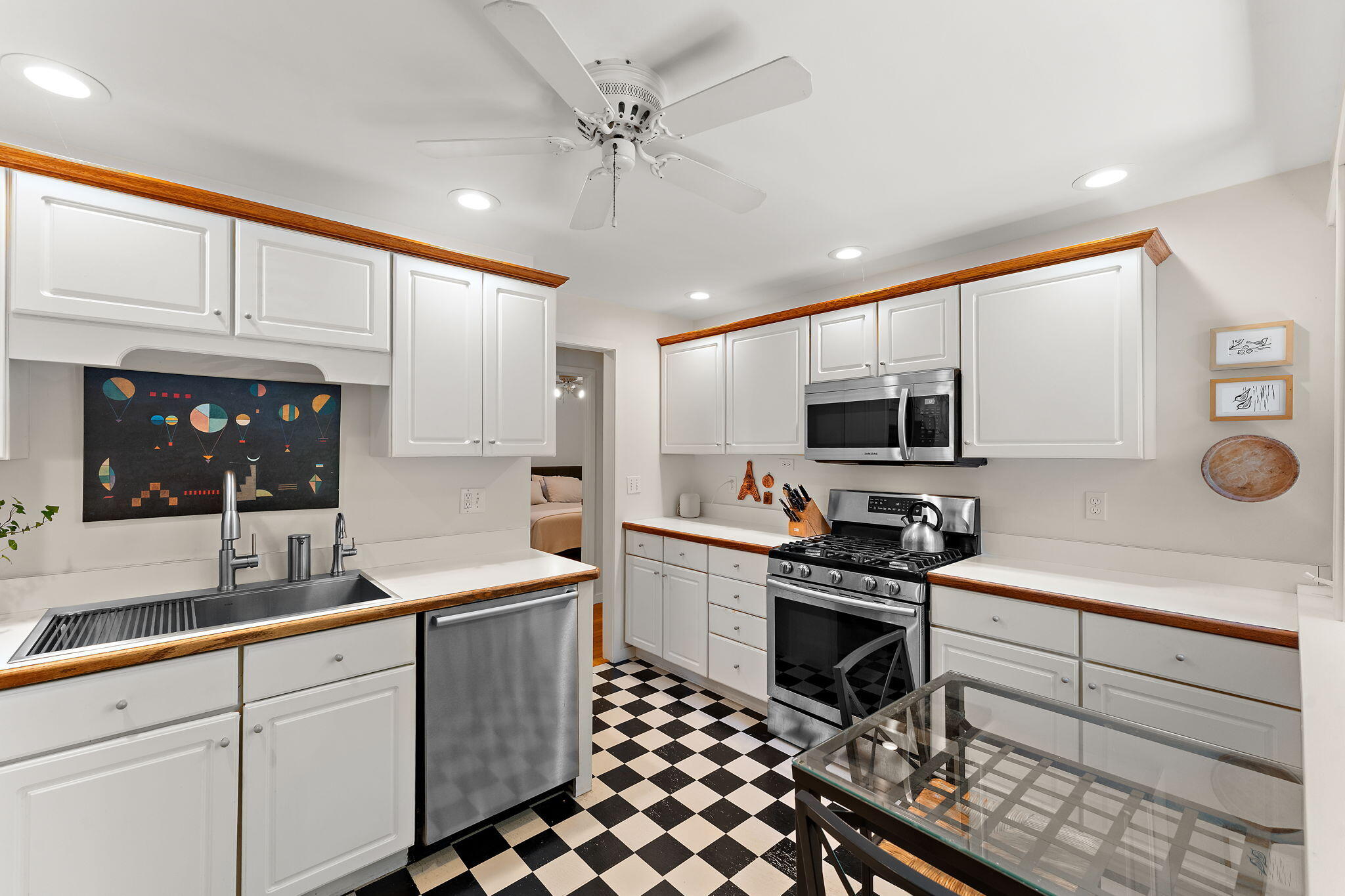 1412 Del Vista Drive