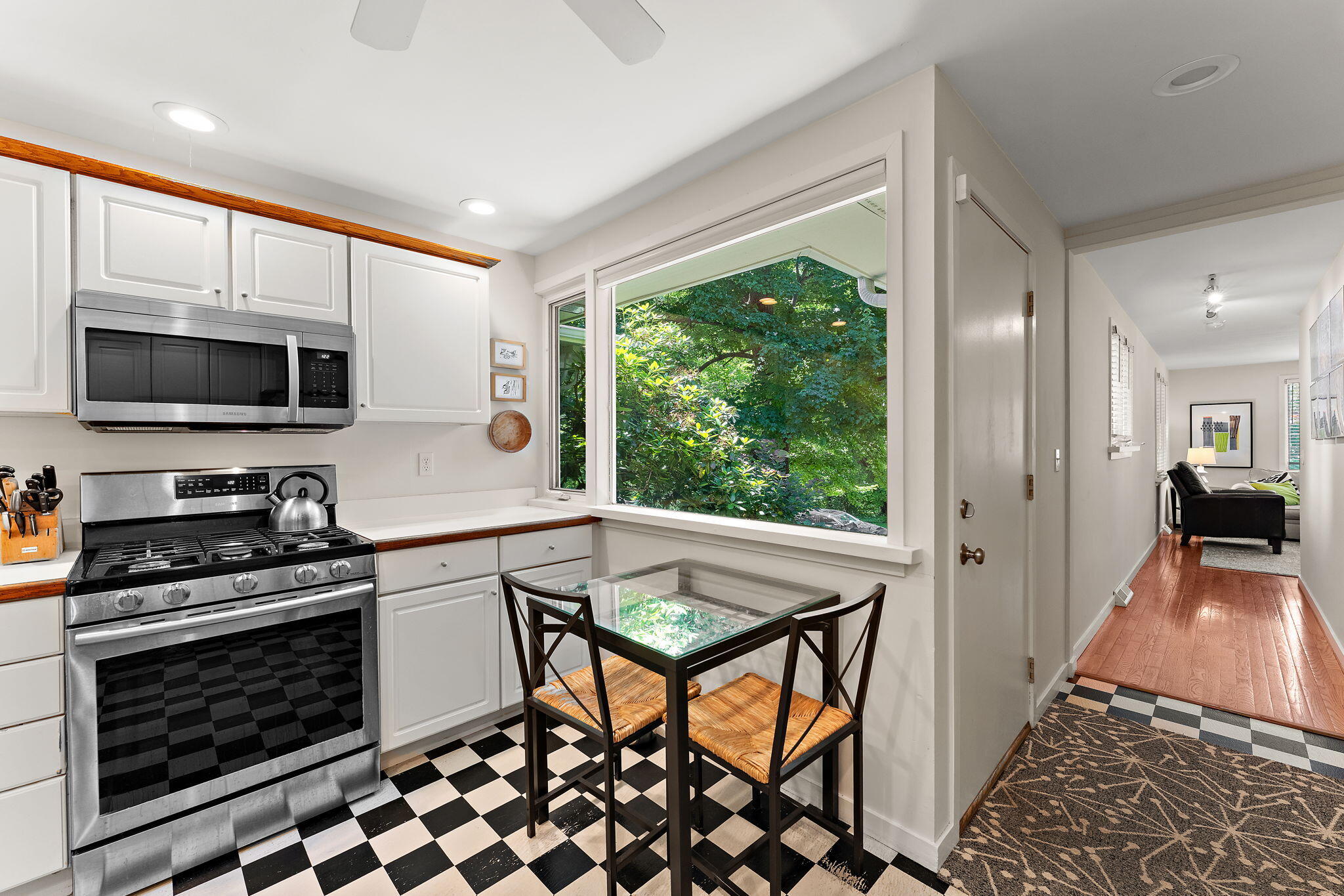 1412 Del Vista Drive