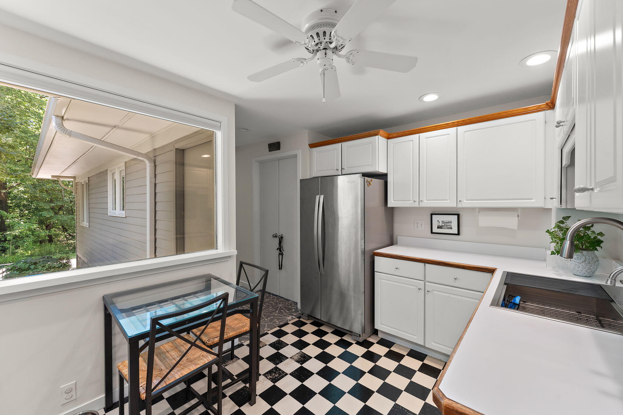 1412 Del Vista Drive