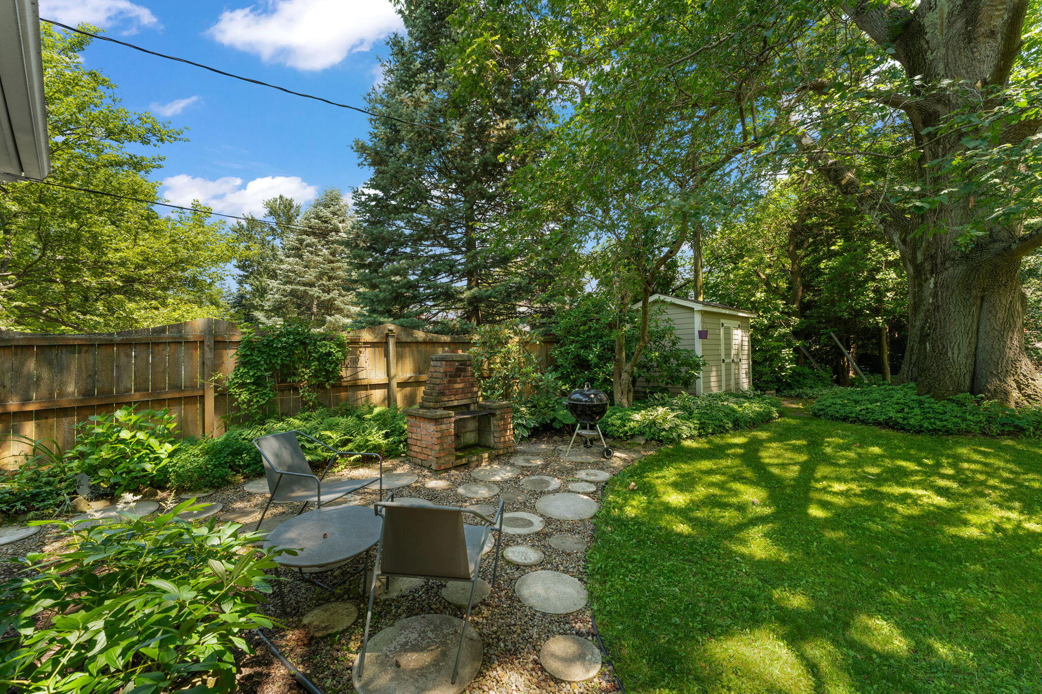 1412 Del Vista Drive