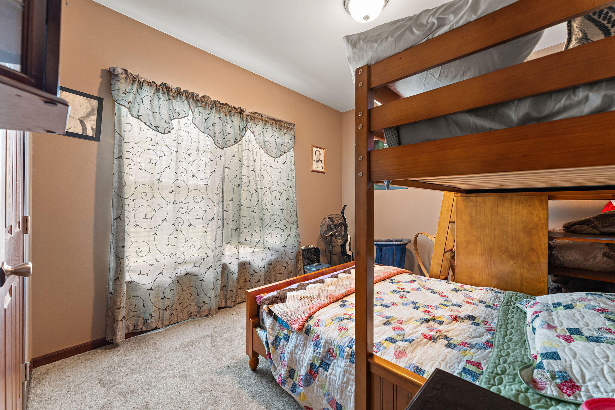 6 S Fish Lake Street