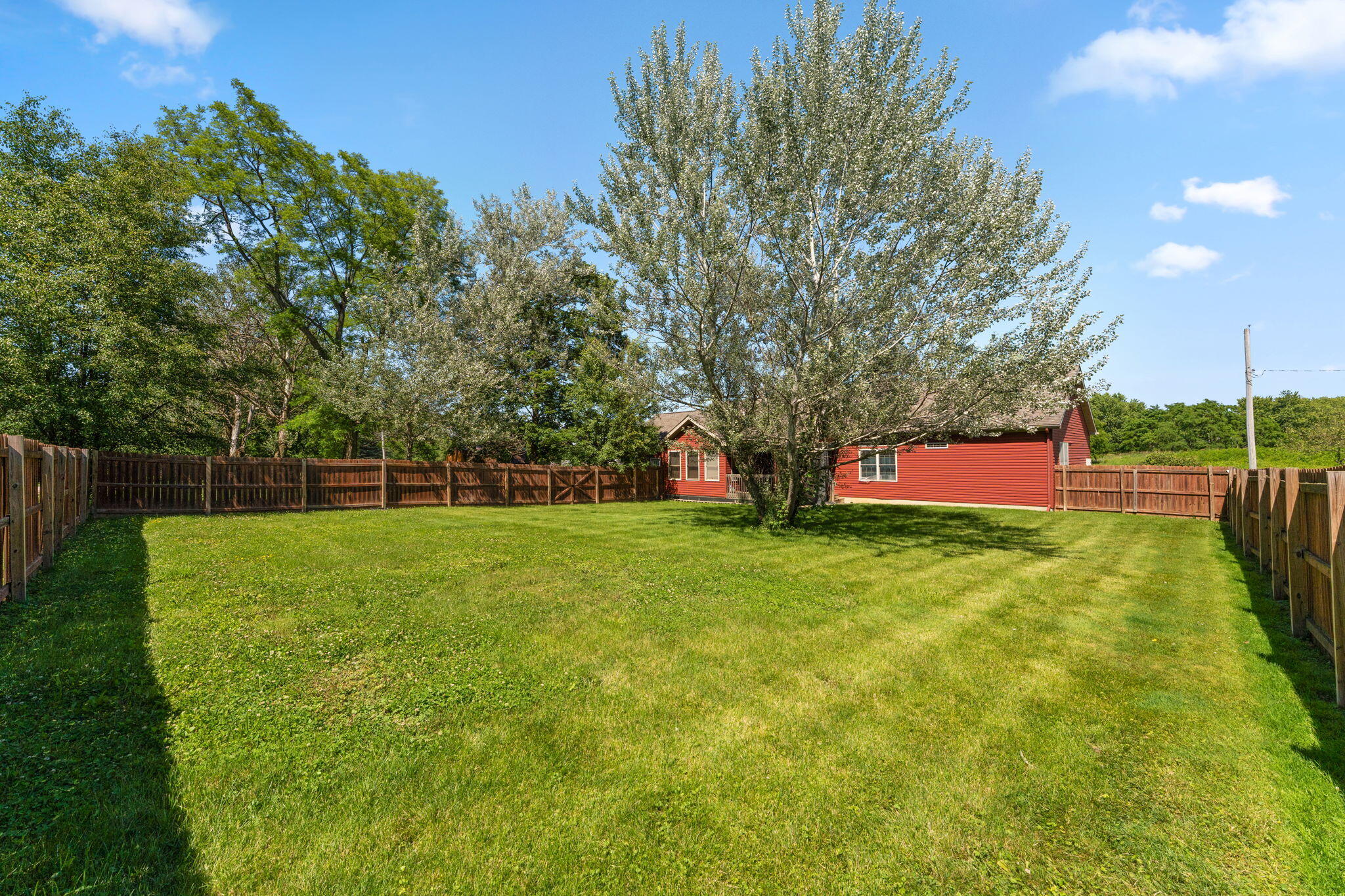 6 S Fish Lake Street