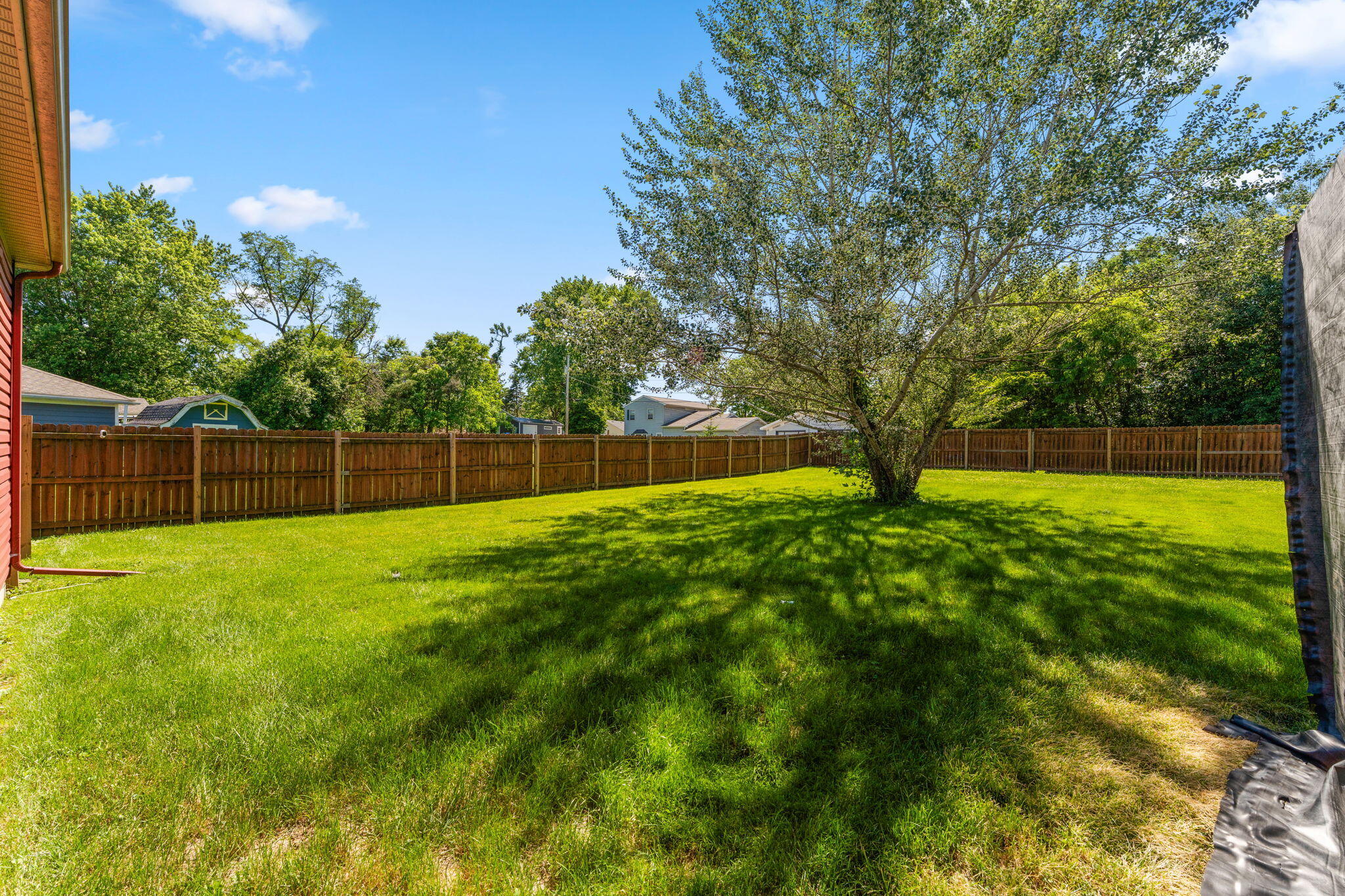 6 S Fish Lake Street