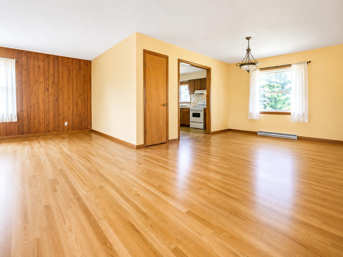 4126 E 31st Avenue Unit: Rr1