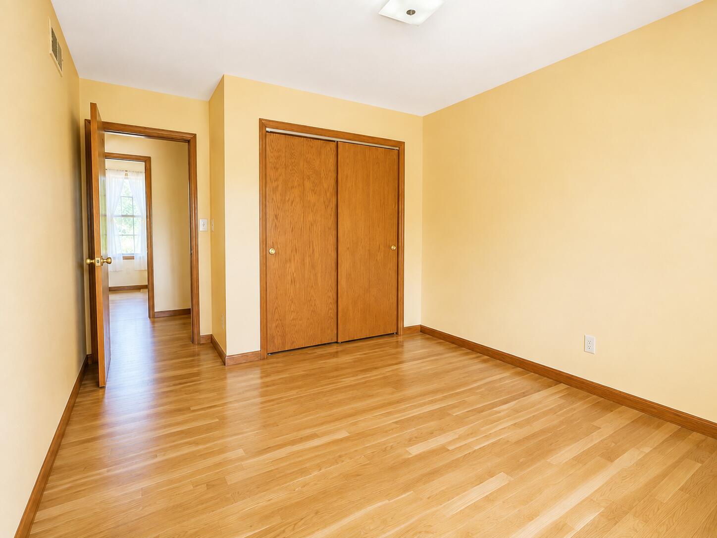 4126 E 31st Avenue Unit: Rr1