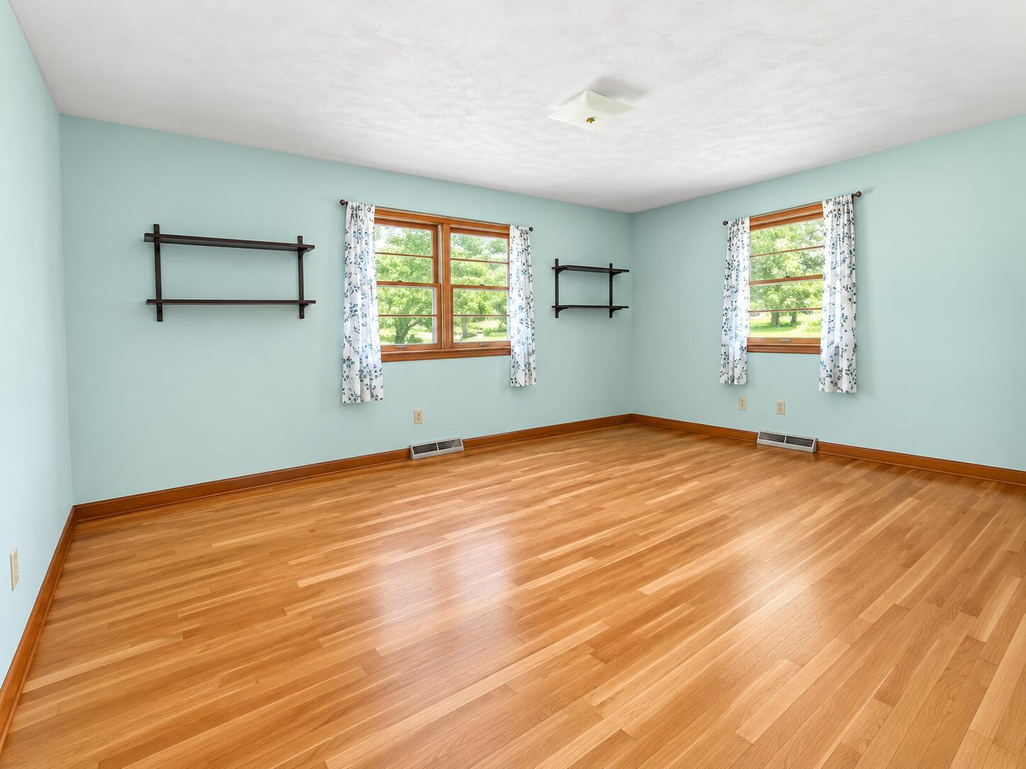 4126 E 31st Avenue Unit: Rr1