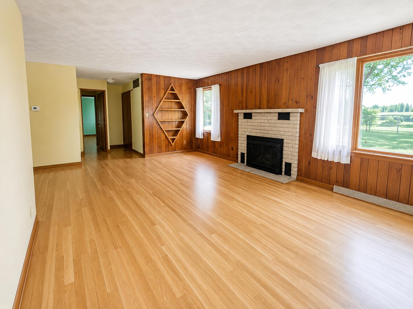 4126 E 31st Avenue Unit: Rr1