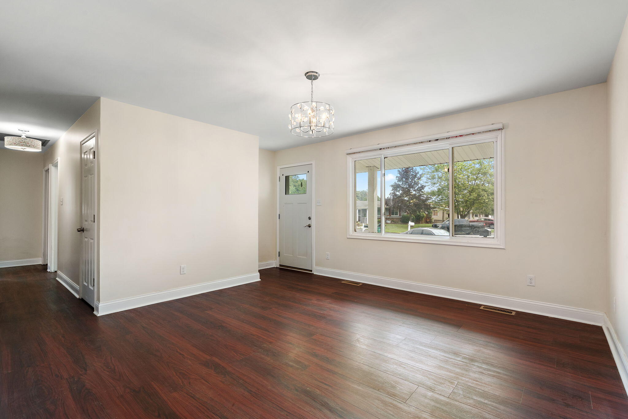 385 Riviera Court