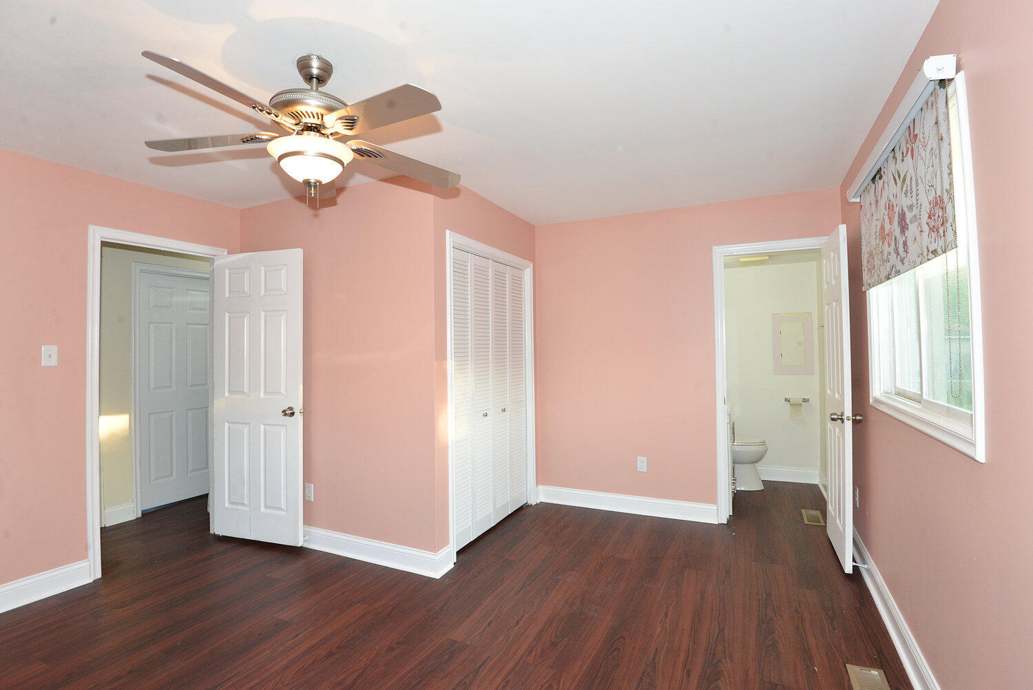 385 Riviera Court