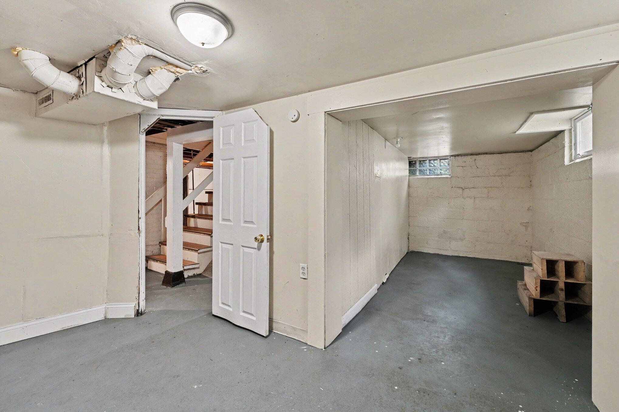 860 Louisiana Street