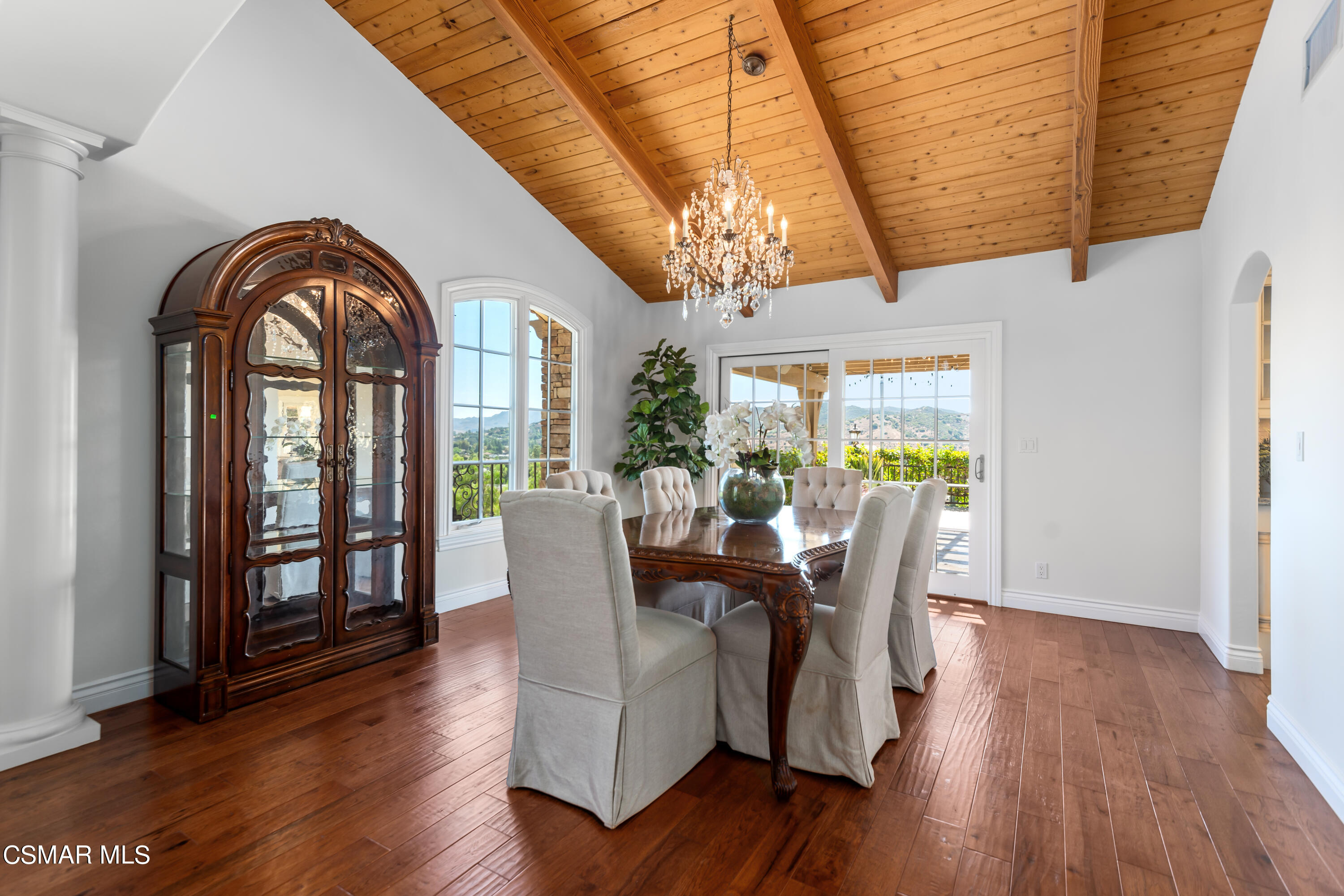 551 Lone Oak Drive