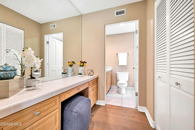1687 Castlebridge CT