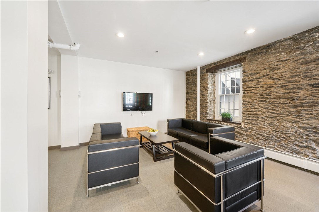 65 Weybosset Street 301