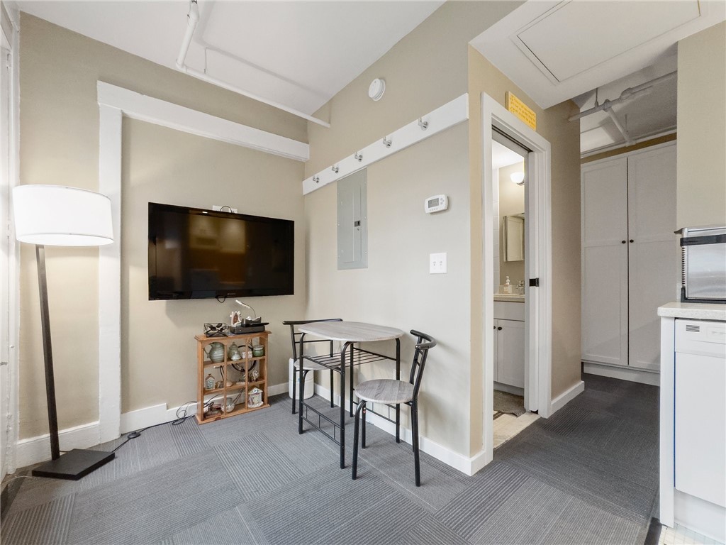 65 Weybosset Street 301