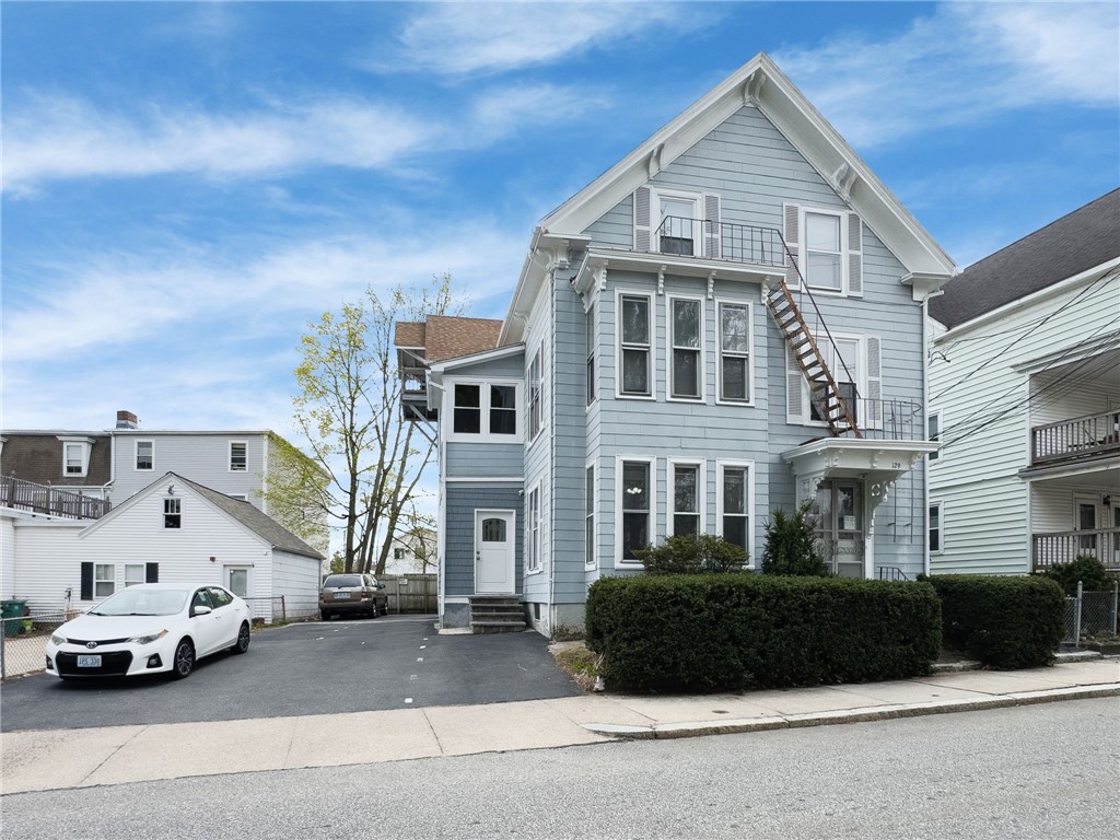 129 Snow Street