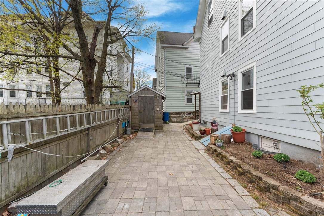 129 Snow Street