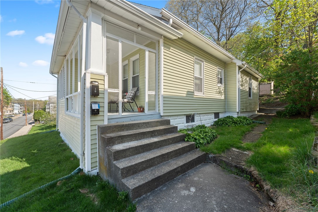 223 Paradis Avenue