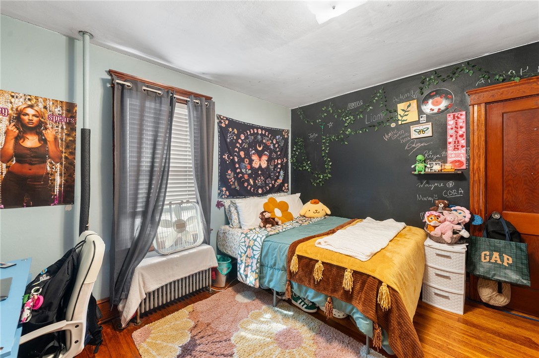 223 Paradis Avenue