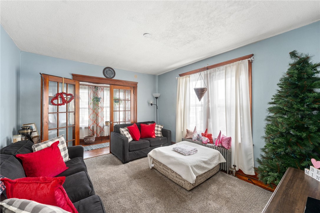 223 Paradis Avenue