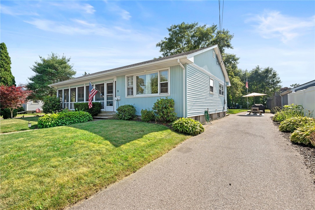 9 Woodlund Avenue